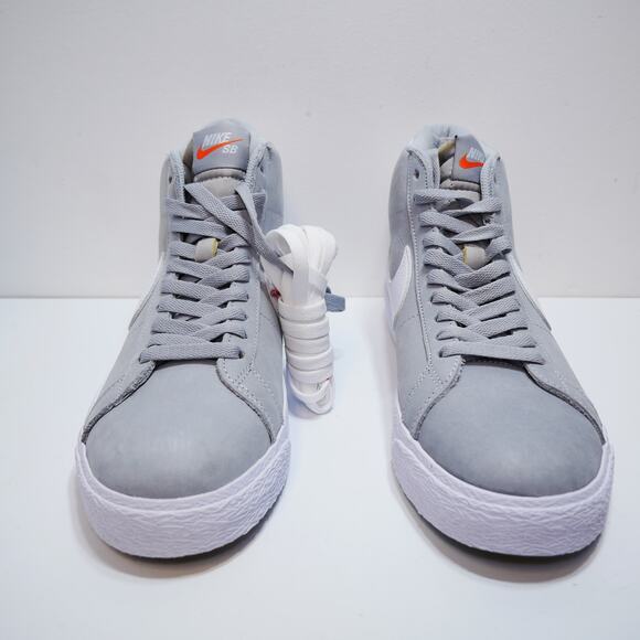 NEW NIKE SB BLAZER MID SHOES DV5467 001 GREY MENS SIZE - 8.5 - Picture 2 of 8